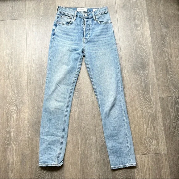 Aritzia Denim Forum The Yoko High Rise Slim Skinny Jeans High Waist Light Wash - Picture 4 of 15